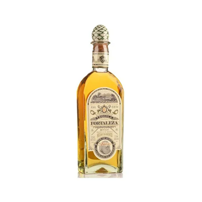 TEQUILA FORTALEZA AÑEJO 750 ML
